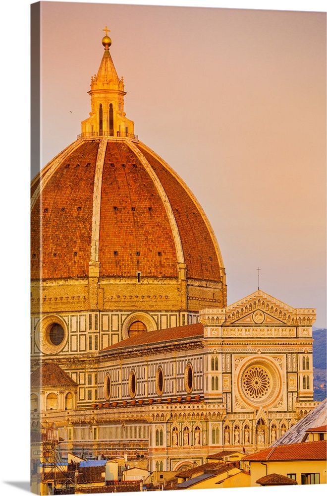 Italy, Tuscany, Firenze district, Florence, Duomo Santa Maria del Fiore, Duomo at sunset.