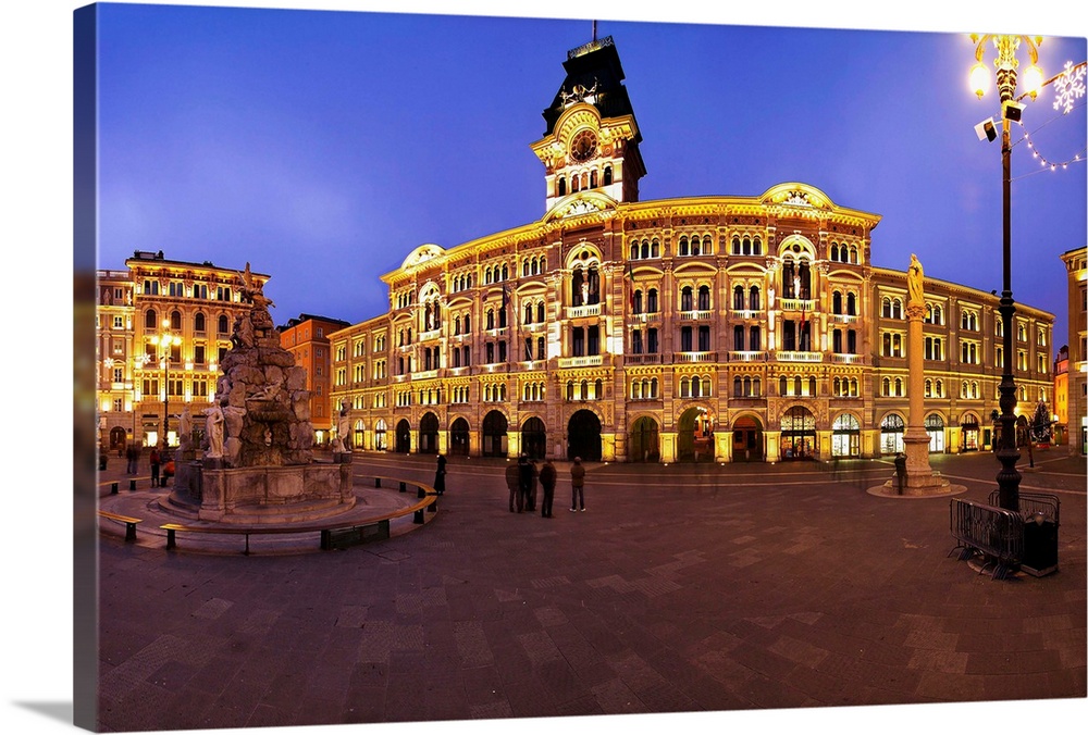Italy, Friuli-Venezia Giulia, Trieste, Piazza Unit.. d'Italia, town hall