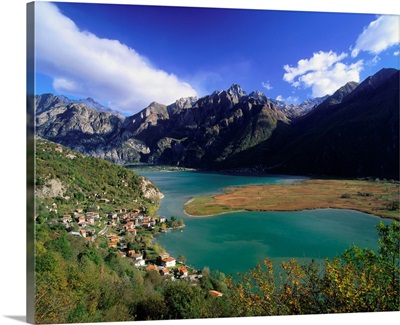 Italy, Lake Como, Piano di Spagna, Lago di Mezzola