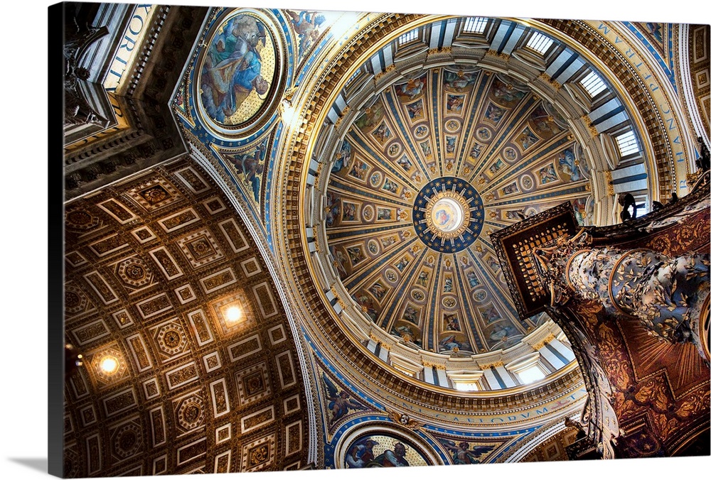 Italy, Latium, Vatican City, Roma district, Rome, Saint Peter's Basilica in the Vatican.