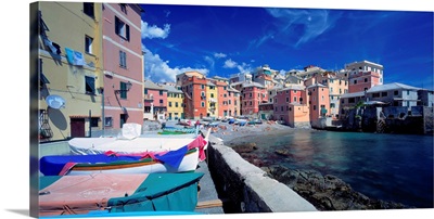 Italy, Liguria, Genoa, Boccadasse, small harbor