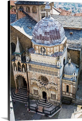 Italy, Lombardy, Bergamo Alta, Cappella Colleoni and Basilica Santa Maria Maggiore