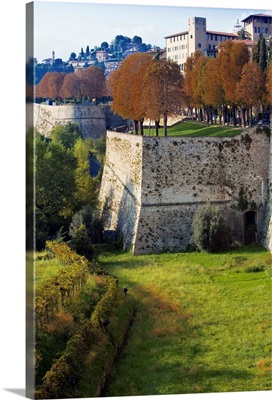 Italy, Lombardy, Bergamo Alta, Walls toward Baluardo di San Giacomo