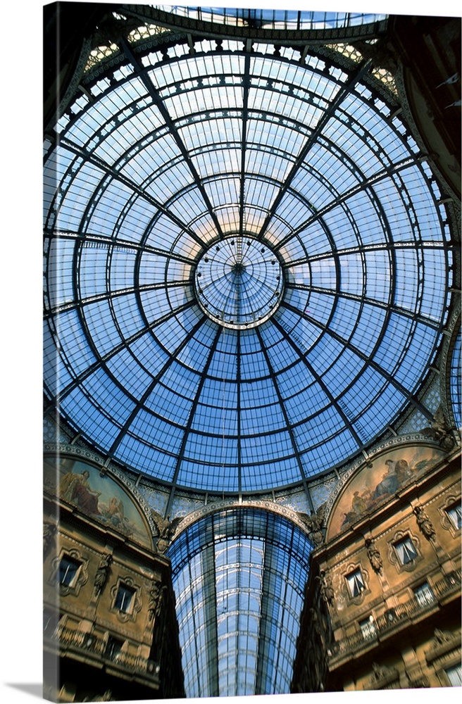 Italy, Lombardy, Milan, Galleria Vittorio Emanuele II, glass roof