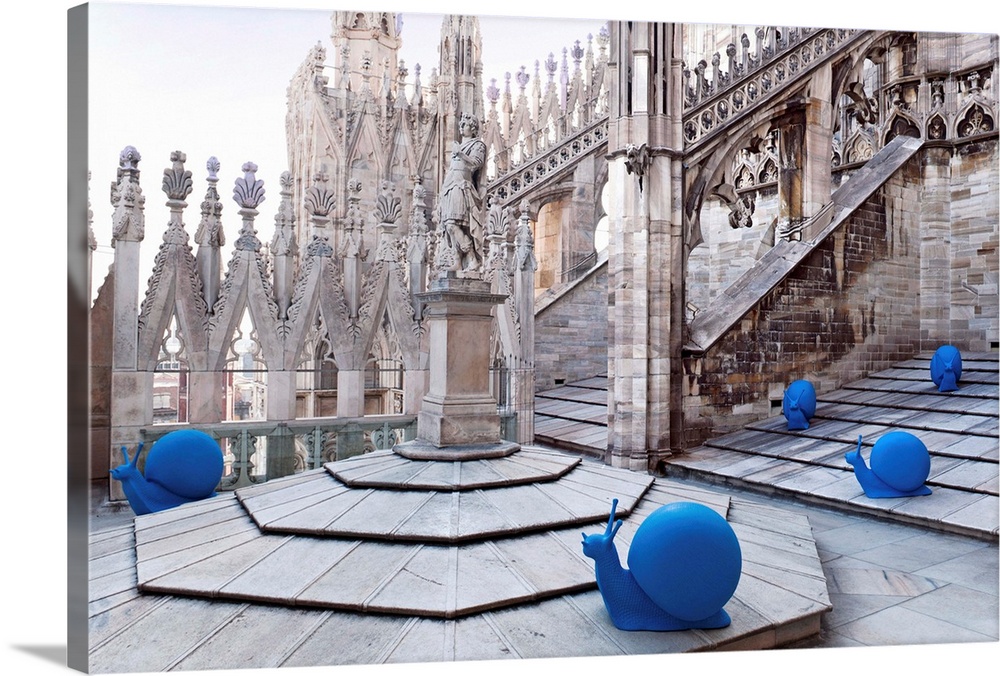 Italy, Milan, Milan Cathedral, Blue plastic-made snails spread among the Cathedrals spires to gather funds for restorations.