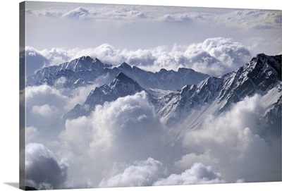 Italy, Piedmont, Alps, Val d'Ossola, Clouds over the valley