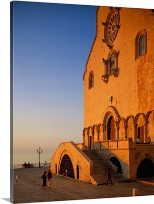 Italy, Puglia, Trani, The Cathedral dedicated to San Nicola Pellegrino