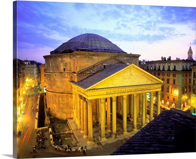 Italy, Rome, Pantheon illuminated, evening
