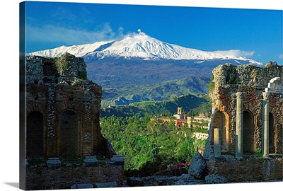 Italy, Sicily, Ionian Coast, Taormina, Greek theatre and Mount Etna in background