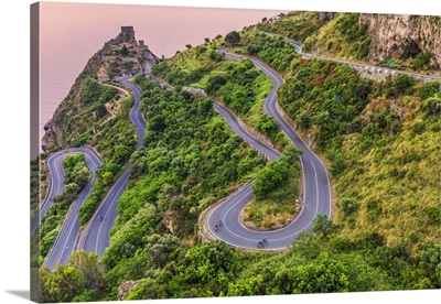 Italy, Sicily, Road That Climbs From Sant'alessio To Farza D'agro