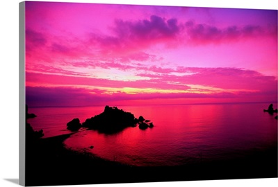 Italy, Sicily, Taormina, Bella Island at dawn