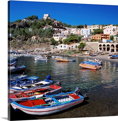 Italy, Sicily, Ustica Island, harbor