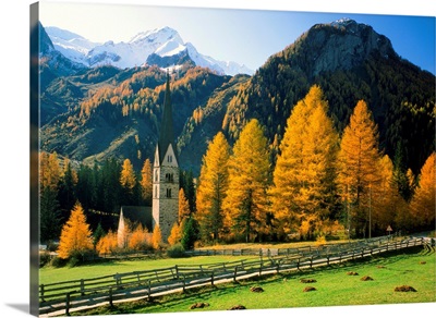Italy, South Tyrol, Val di Vizze (Pfitscher Tal), San Giacomo (St. Jakob)