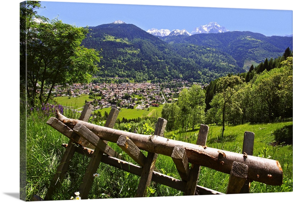 Italy, Trentino-Alto Adige, Trentino, Val Rendena, Pinzolo, View of the town, Brenta-val Rendena group in the background