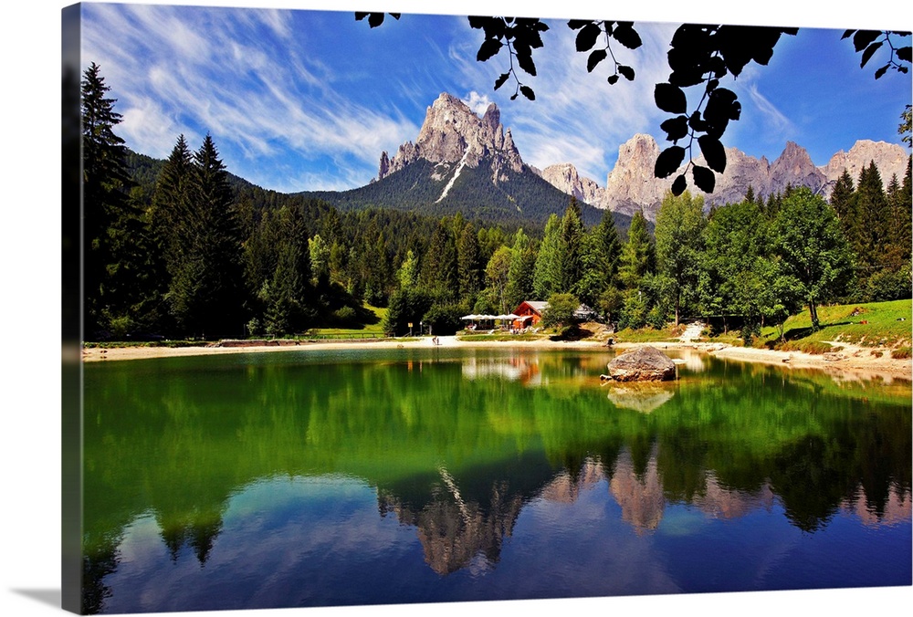 Italy, Trentino-Alto Adige, Trentino, Dolomites, Alps, Parco Naturale Paneveggio Pale di San Martino, Val Canali, Welsperg...