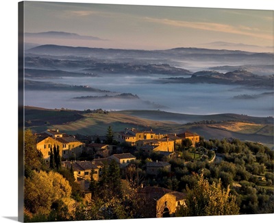Italy, Tuscany, Brunello wine road, Orcia Valley, Montalcino