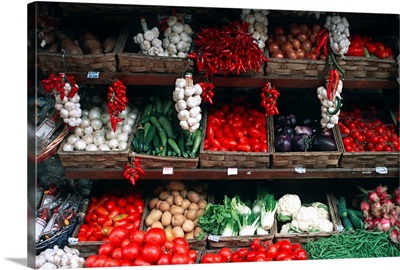 Italy, Tuscany, Elba, Porto Azzurro, greengrocer's shop