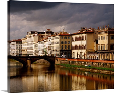 Italy, Tuscany, Florence, Buildings along the River Arno