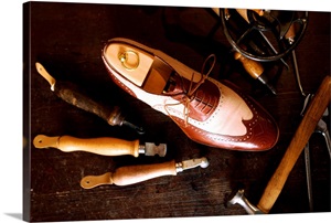 saskia wittmer crafts leather shoes