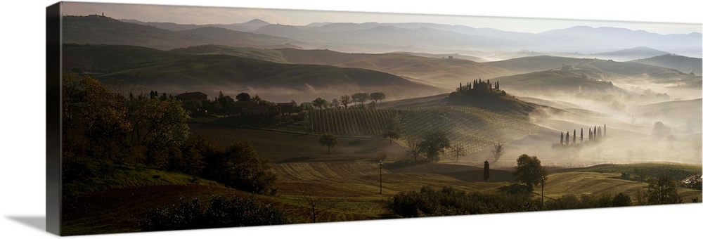 Italy, Tuscany, Morning light