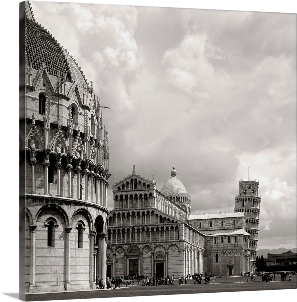 Italy, Tuscany, Pisa, Piazza dei Miracoli, Duomo, the Leaning Tower and the Baptistery