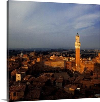 Italy, Tuscany, Siena, Historical center, Piazza del Campo and the Torre del Mangia