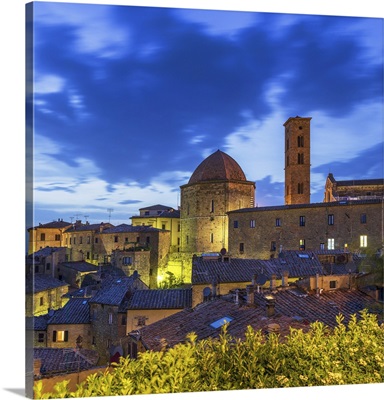 Italy, Tuscany, Volterra, Town With The Octagonal Dome Of Battistero Di San Giovanni