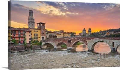 Italy, Veneto, Adige River, Verona District, Verona, Ponte Pietra
