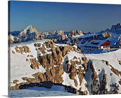 Italy, Veneto, Alps, Dolomites, Cortina d'Ampezzo, Falzarego pass, Lagazuoi refuge