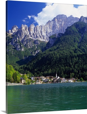 Italy, Veneto, Alto Agordino, Dolomites, Belluno, Alleghe lake, mount Civetta