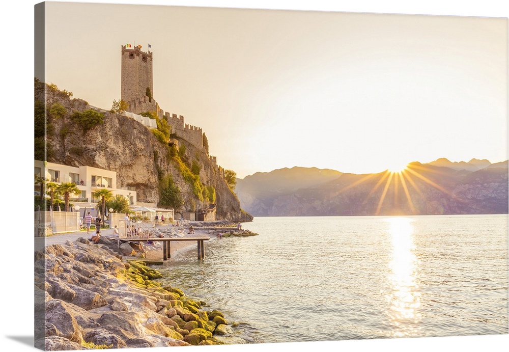 Italy, Veneto, Verona district, Lake Garda, Malcesine, Scaliger castle of Malcesine and lake Garda