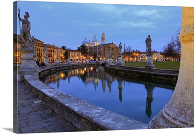 Italy, Veneto, Padova, Alicorno mill run, Basilica of Saint Giustina in background