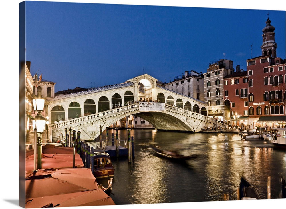 Italy, Veneto, Mediterranean area, Venetian Lagoon, Adriatic Coast, Venezia district, Venice, Venezia, Rialto Bridge