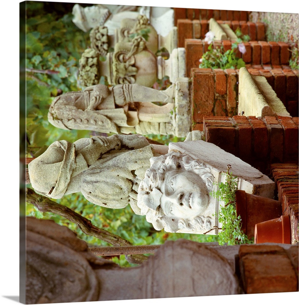 Italy, Veneto, Venice, Torcello, statue in a garden