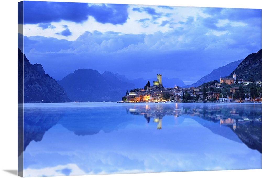 Italy, Veneto, Verona district, Lake Garda, Malcesine, Panoramic view of Malcesine