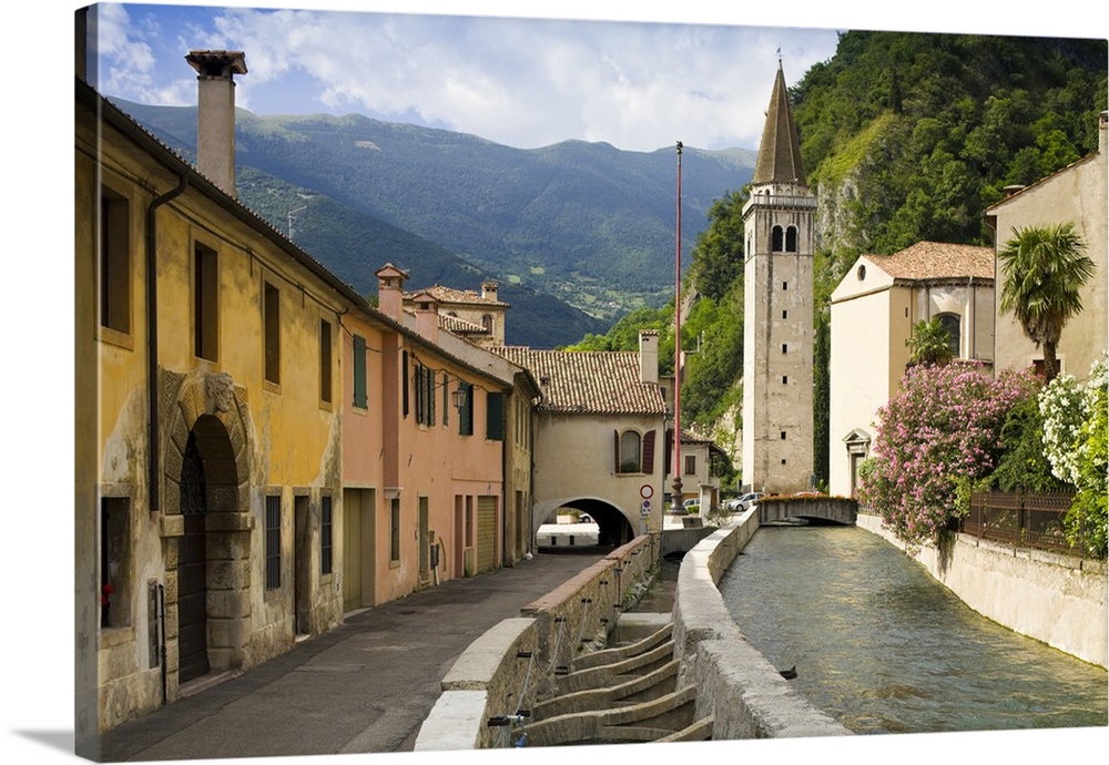 Italy, Veneto, Vittorio Veneto, Serravalle, Duomo tower