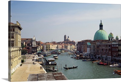 Italy, Venice, Canal Grande near the train station