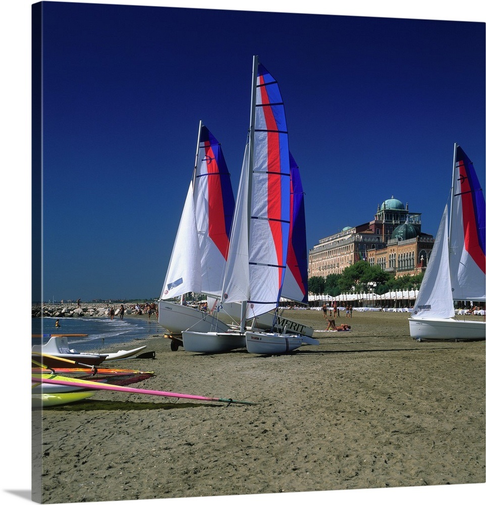 Italy, Venice, Lido, Lido di Venezia, Grand Hotel Excelsior, beach Wall Art, Canvas Prints ...