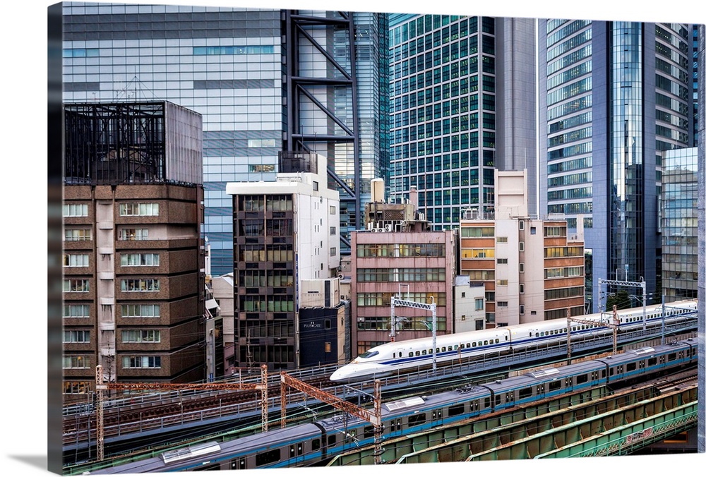 Japan, Kanto, Tokyo, The Shinkansen bullet train, Shinagawa.
