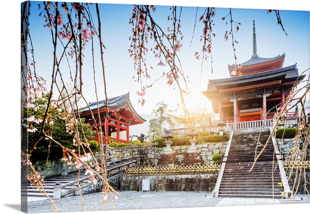 Japan, Kyoto, Kiyomizu-Dera temple.
