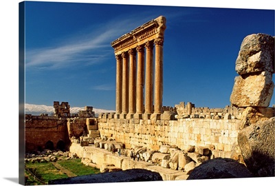 Lebanon, Beqaa`, Ba`labakk, Jove Temple, the six columns