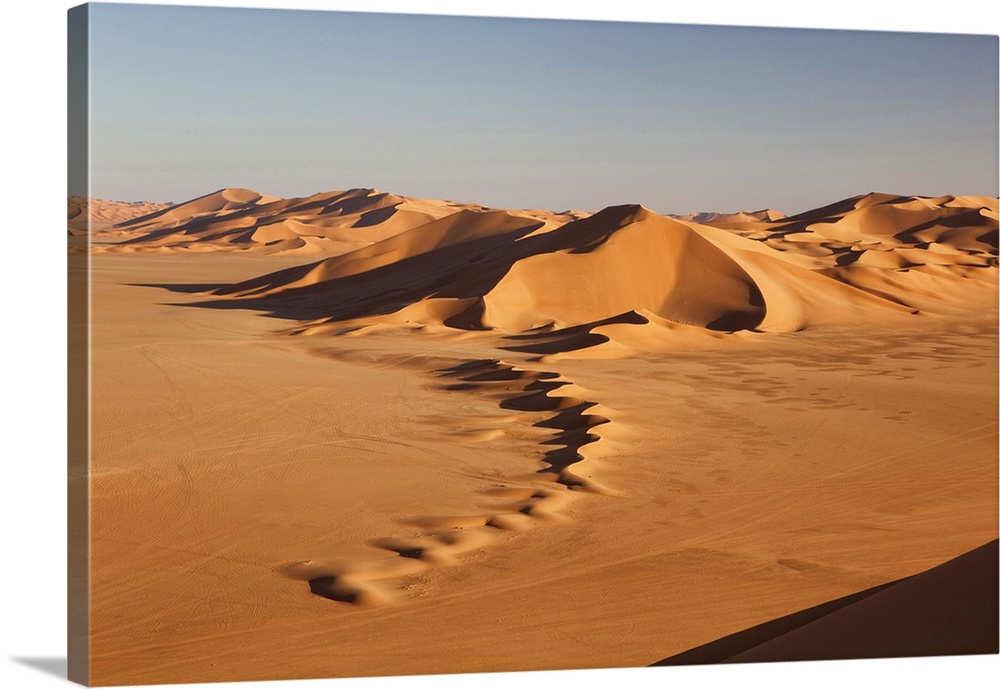 Libya, Fezzan, Sahara Desert, Idehan Murzuq dunes in the southern Libyan Desert