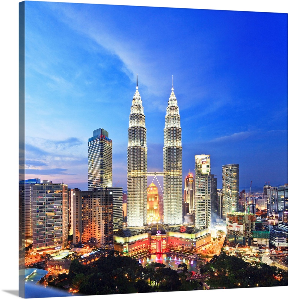 Malaysia, Selangor, Kuala Lumpur, Petronas Towers, Panoramic view over Petronas Towers and KLCC Kuala Lumpur City Centre i...