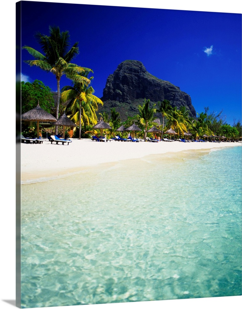 Mauritius, Indian ocean, Le Morne Peninsula, Le Paradis Hotel, the mountain is Le Morne Brabant 556 mt high