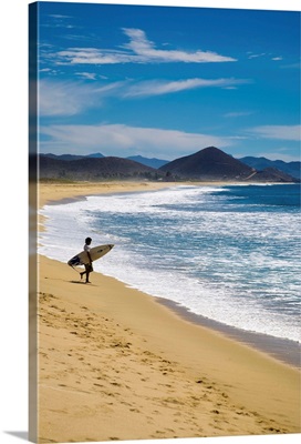 Mexico, Baja California Sur, Gulf of California, Sea of Cortez, Surfer's beach