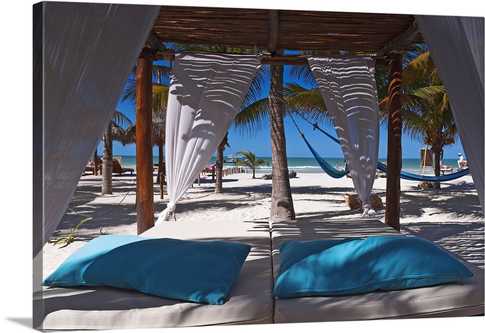 Mexico, Yucatan, Holbox, Tropics, Canopy bed on a beach