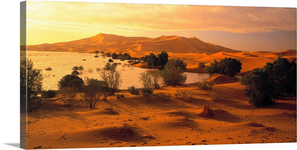Morocco, Erg Chebbi desert, sand dunes