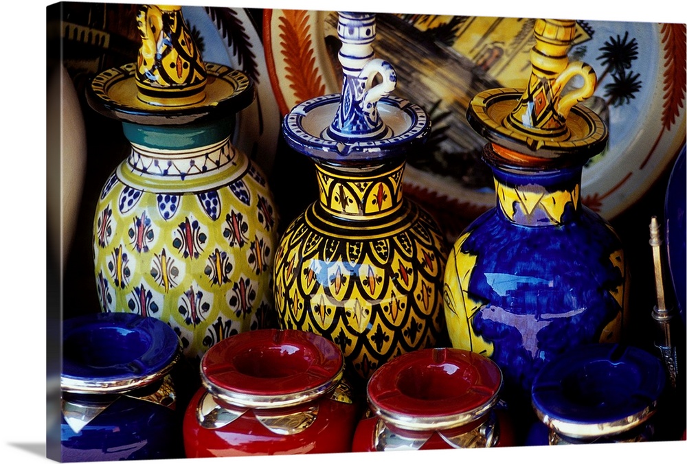 Morocco, Marrakech, Moroccan pottery