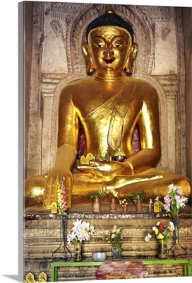 Myanmar, Mandalay, Bagan, Buddha statue in Ananda Temple