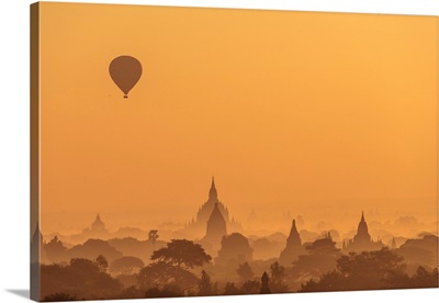 Myanmar, Mandalay, Bagan, Hot Air Balloons At Sunrise Over Bagan